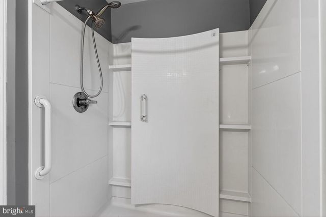 6307 COTTONWOOD DR, Alexandria, VA 22310