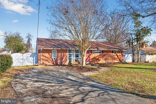 6307 COTTONWOOD DR, Alexandria, VA 22310