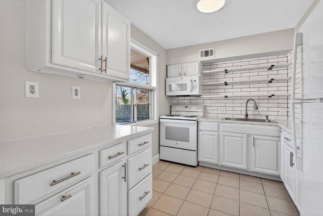 6307 COTTONWOOD DR, Alexandria, VA 22310