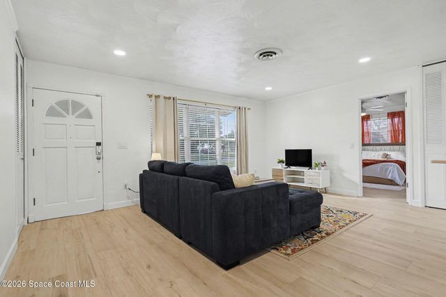 735 Ixora Drive, Melbourne, FL 32935