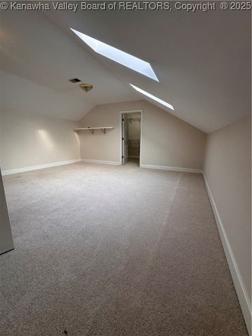 96 Hunting Hills Drive, Charleston, WV 25311