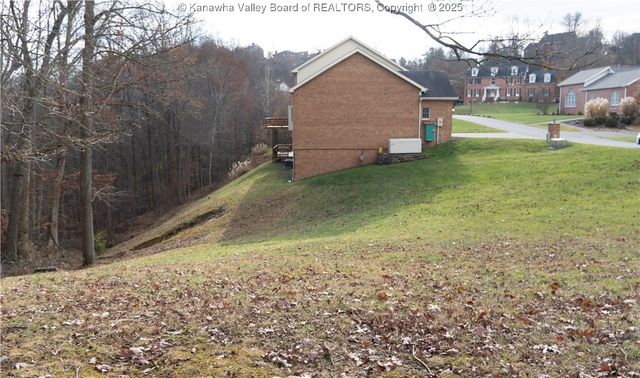 96 Hunting Hills Drive, Charleston, WV 25311