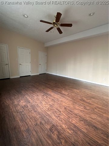 96 Hunting Hills Drive, Charleston, WV 25311