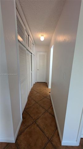 2600 NE 135th St 4E-A, North Miami, FL 33181