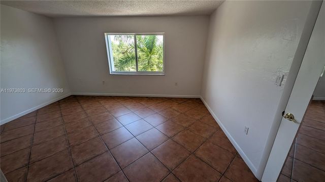 2600 NE 135th St 4E-A, North Miami, FL 33181