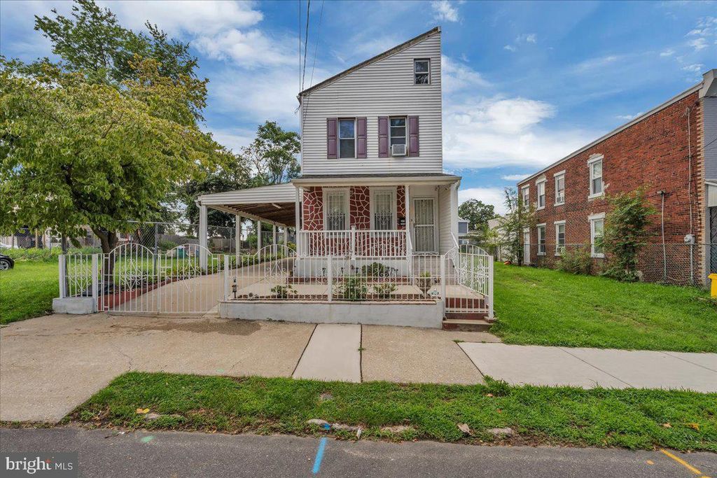 2726 WAYNE AVE, CAMDEN, NJ 08105 — exterior