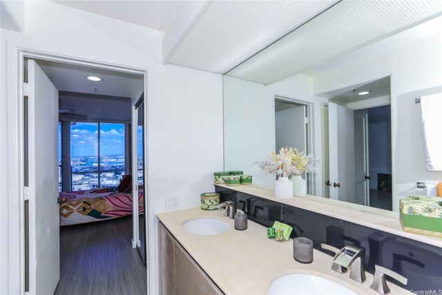 1212 Nuuanu Avenue 3112, Honolulu, HI 96817