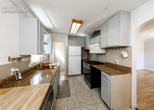 825 Bragdon Avenue, Pueblo, CO 81004