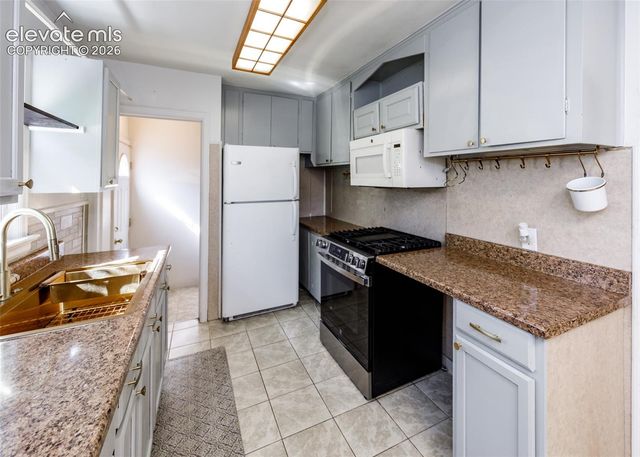 825 Bragdon Avenue, Pueblo, CO 81004