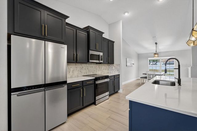 5 WESTOVER LANE, Palm Coast, FL 32164