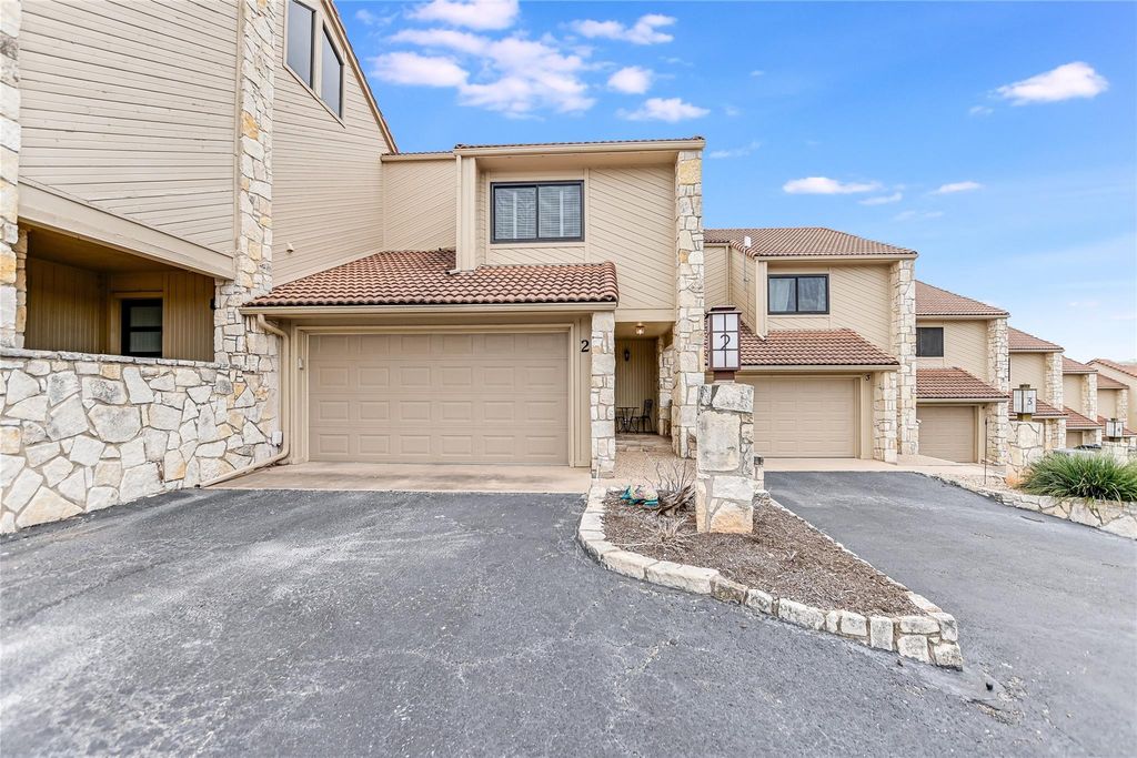 109 Sunshine 2, Horseshoe Bay, TX 78657