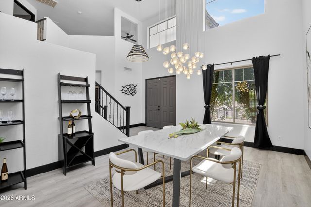 6998 S WILSON Drive, Chandler, AZ 85249