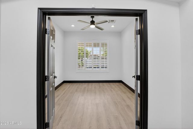 6998 S WILSON Drive, Chandler, AZ 85249