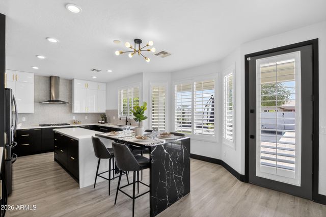 6998 S WILSON Drive, Chandler, AZ 85249