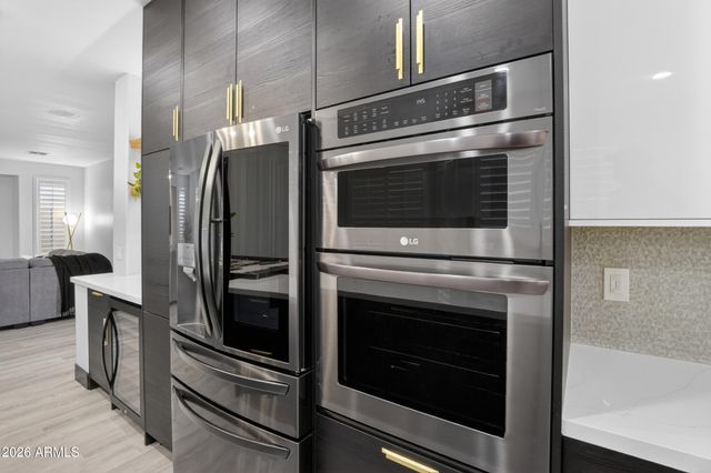 6998 S WILSON Drive, Chandler, AZ 85249