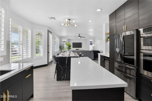 6998 S WILSON Drive, Chandler, AZ 85249