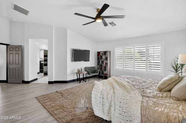 6998 S WILSON Drive, Chandler, AZ 85249