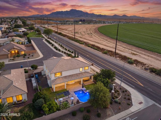 6998 S WILSON Drive, Chandler, AZ 85249