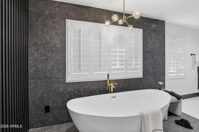 6998 S WILSON Drive, Chandler, AZ 85249