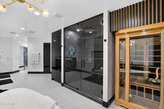 6998 S WILSON Drive, Chandler, AZ 85249