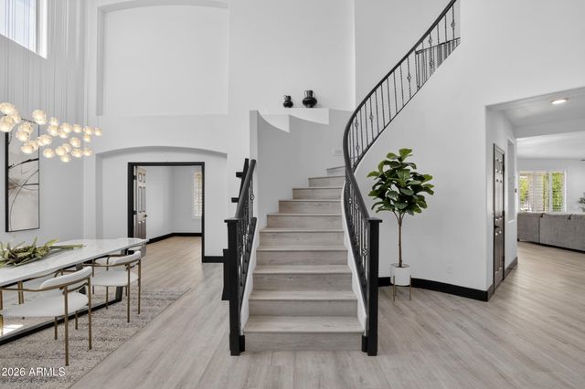 6998 S WILSON Drive, Chandler, AZ 85249