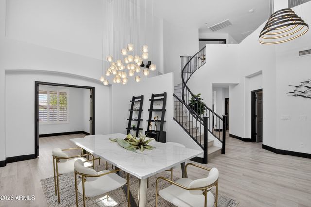 6998 S WILSON Drive, Chandler, AZ 85249