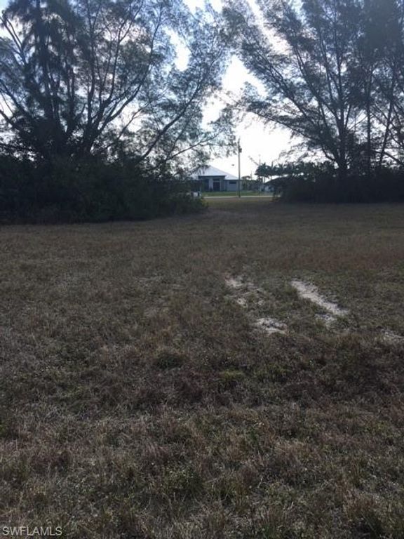 1111 NW 40th PL, CAPE CORAL, FL 33993 — photo 2