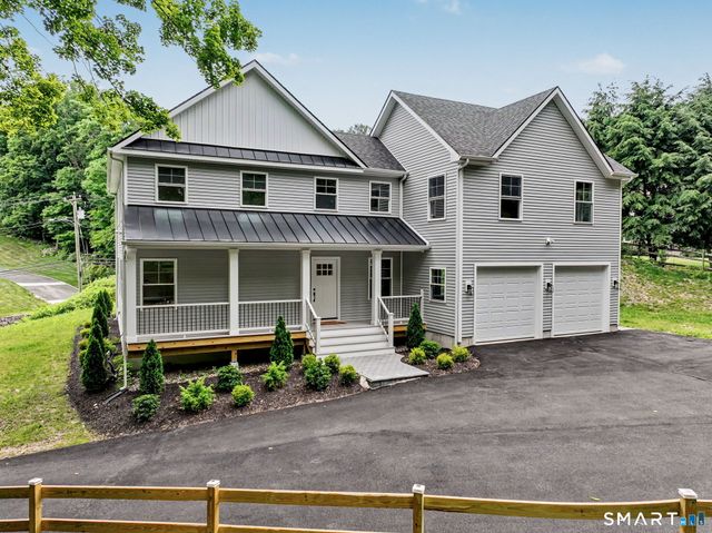 100 Tashua Road, Trumbull, CT 06611