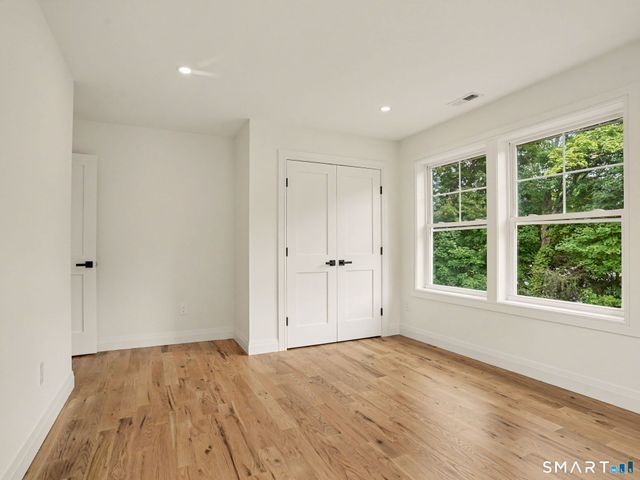 100 Tashua Road, Trumbull, CT 06611