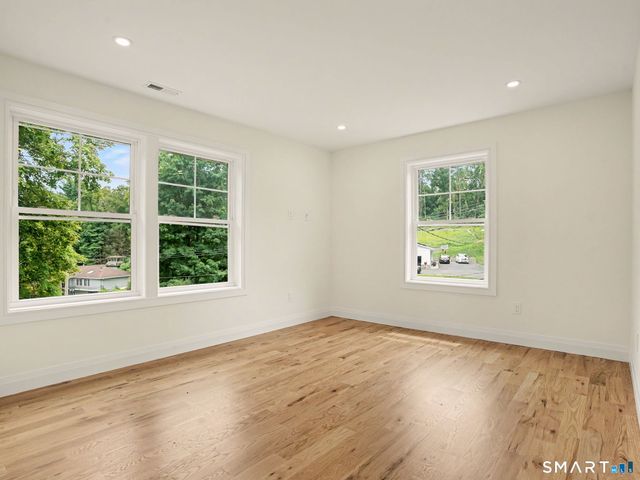 100 Tashua Road, Trumbull, CT 06611