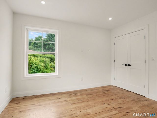 100 Tashua Road, Trumbull, CT 06611