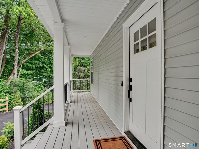100 Tashua Road, Trumbull, CT 06611