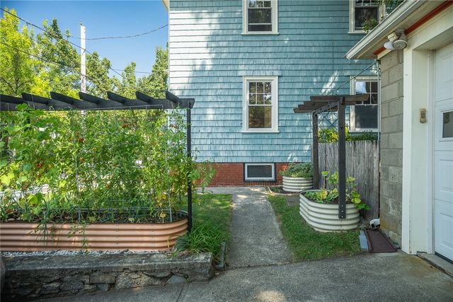 133 5th Street 1, Providence, RI 02906