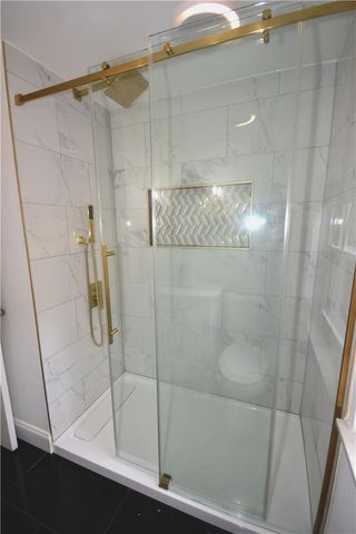 104 Earlwood Rd, Penn Hills, PA 15235