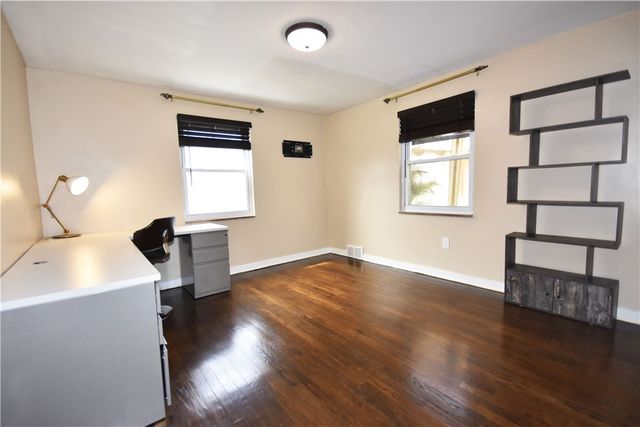 104 Earlwood Rd, Penn Hills, PA 15235