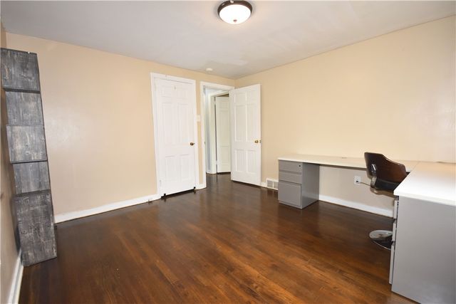 104 Earlwood Rd, Penn Hills, PA 15235