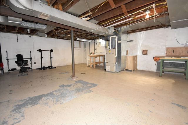 104 Earlwood Rd, Penn Hills, PA 15235