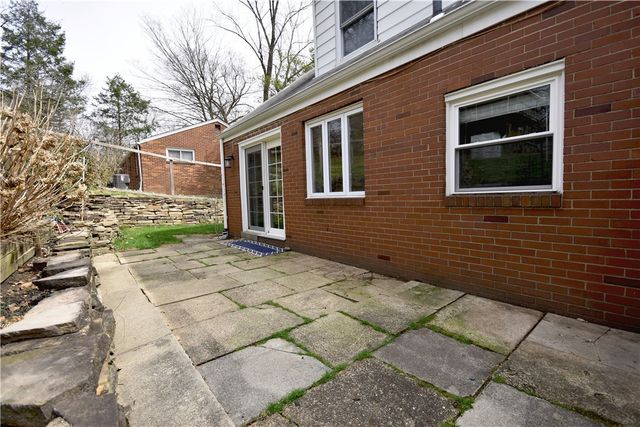 104 Earlwood Rd, Penn Hills, PA 15235