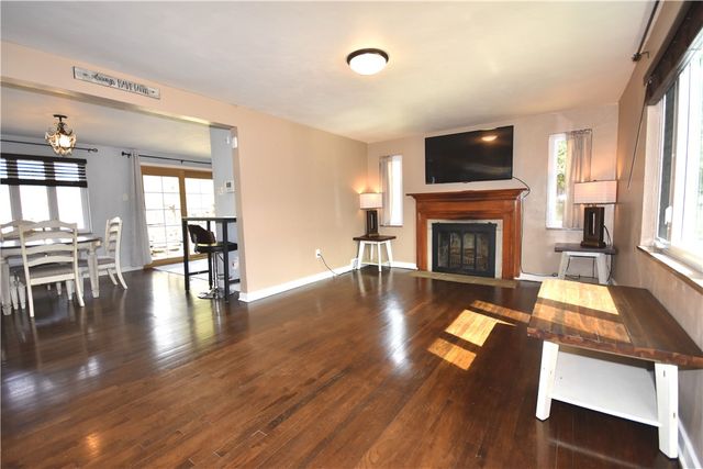 104 Earlwood Rd, Penn Hills, PA 15235