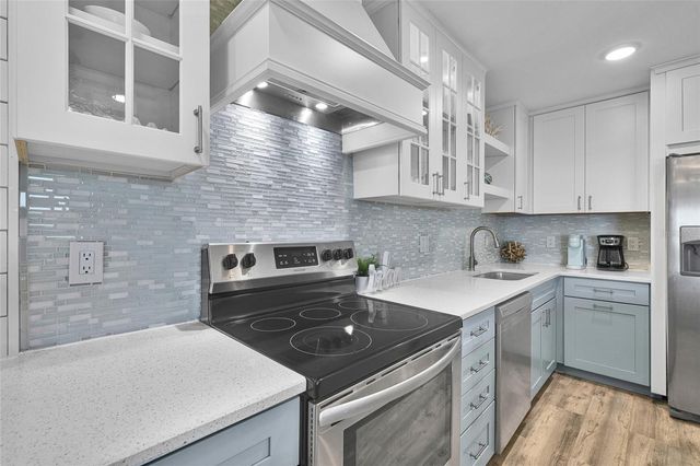 812 GULF BLVD 3, Indian Rocks Beach, FL 33785