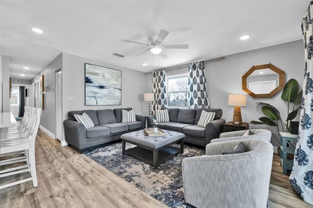 812 GULF BLVD 3, Indian Rocks Beach, FL 33785