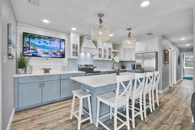 812 GULF BLVD 3, Indian Rocks Beach, FL 33785
