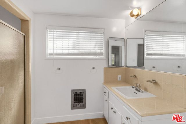 2332 Hillhurst Avenue, Los Angeles, CA 90027