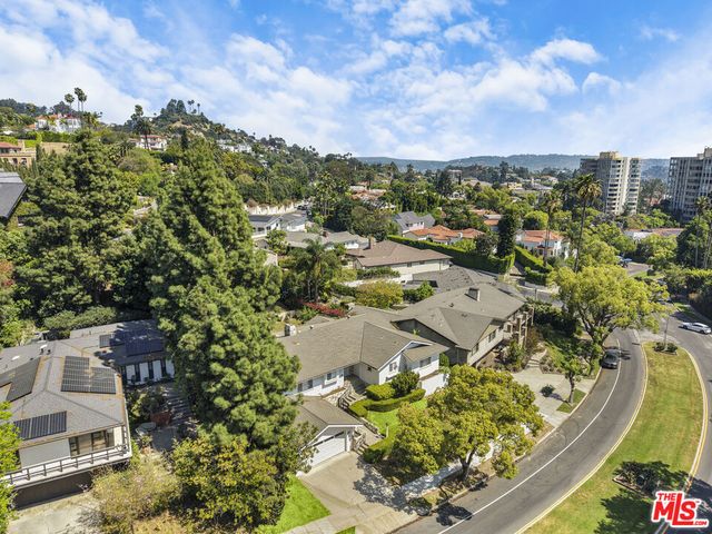 2332 Hillhurst Avenue, Los Angeles, CA 90027