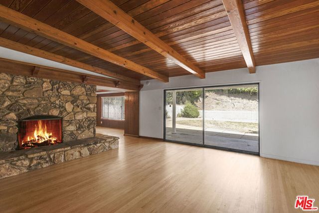 2332 Hillhurst Avenue, Los Angeles, CA 90027