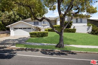 2332 Hillhurst Avenue, Los Angeles, CA 90027