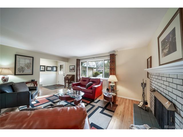 429 Newark St, Aurora, CO 80010