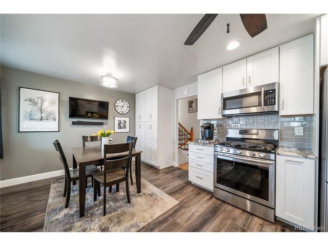 429 Newark St, Aurora, CO 80010