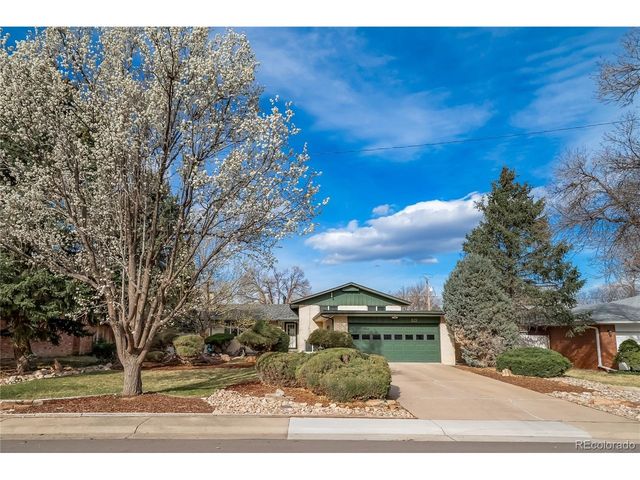 429 Newark St, Aurora, CO 80010