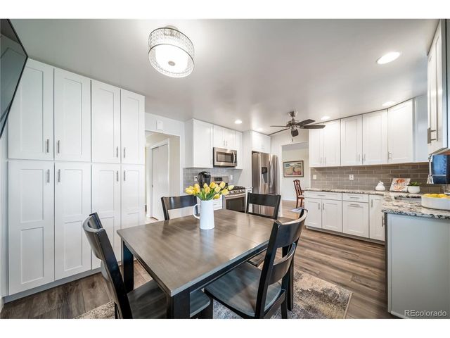 429 Newark St, Aurora, CO 80010